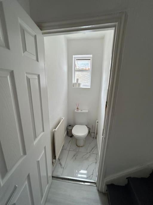 East London 2 Bedroom Flat エクステリア 写真