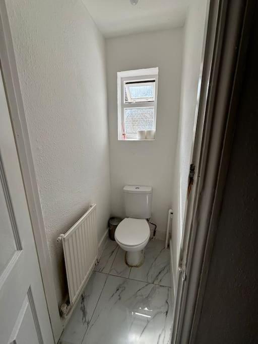 East London 2 Bedroom Flat エクステリア 写真